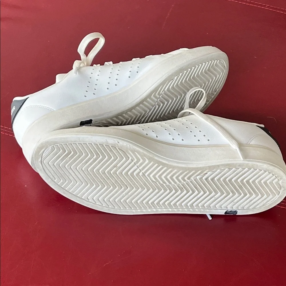 Adidas Advantage 2.0 Size 9 White Navy Blue Casual Cloudfoam Sneakers